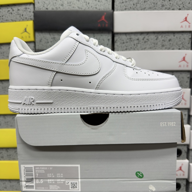 Nike Air Force 1 Low '07 (White)