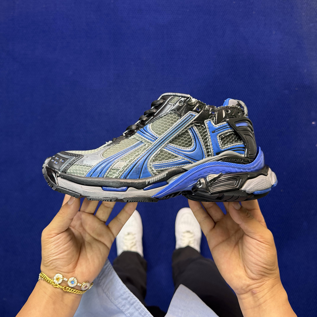 Balenciaga BLCG Runner 7.5 - Image 2