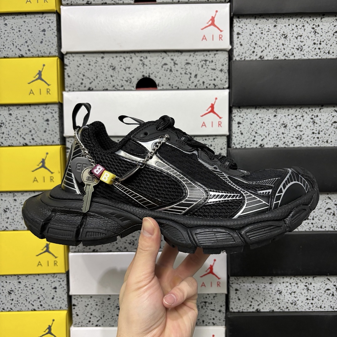 Balenciaga BLCG 3Xl - Image 11
