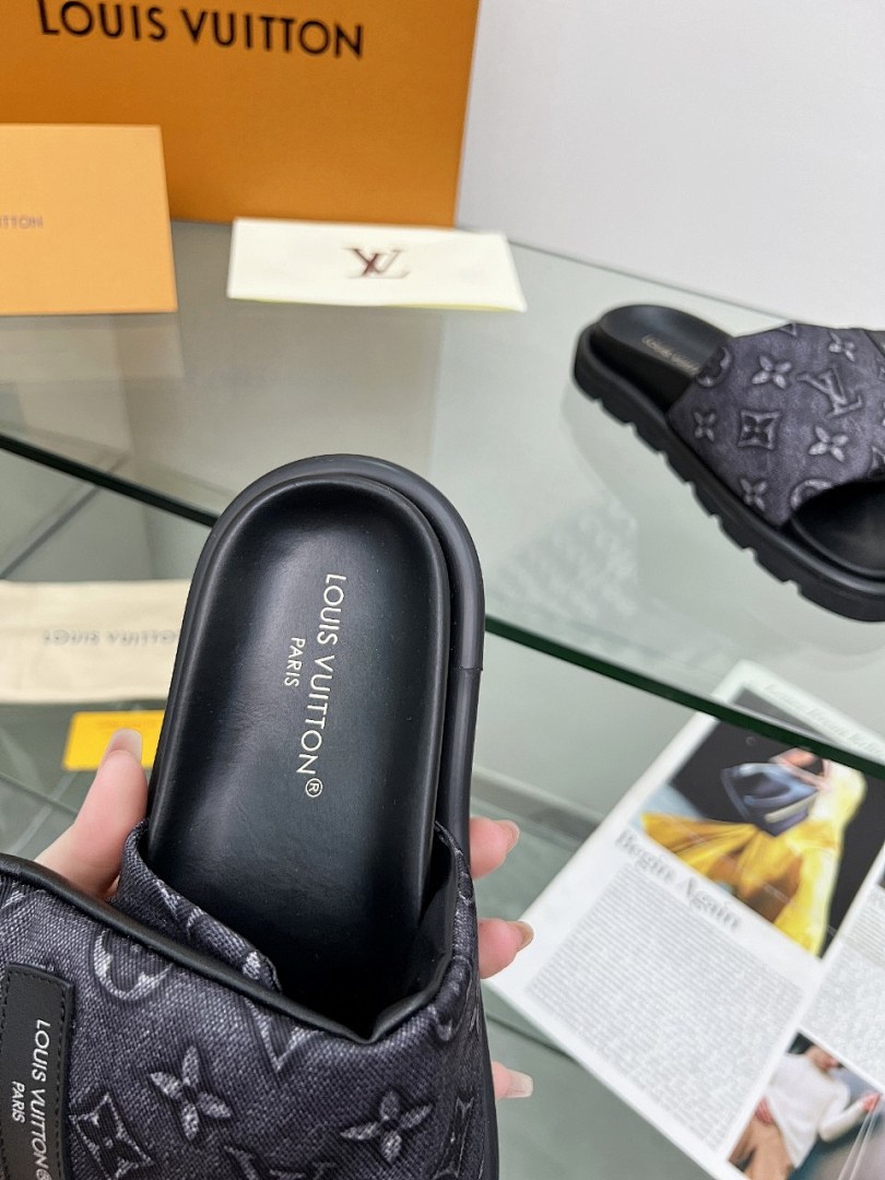Louis Vuitton Velcro Slippers - Image 7