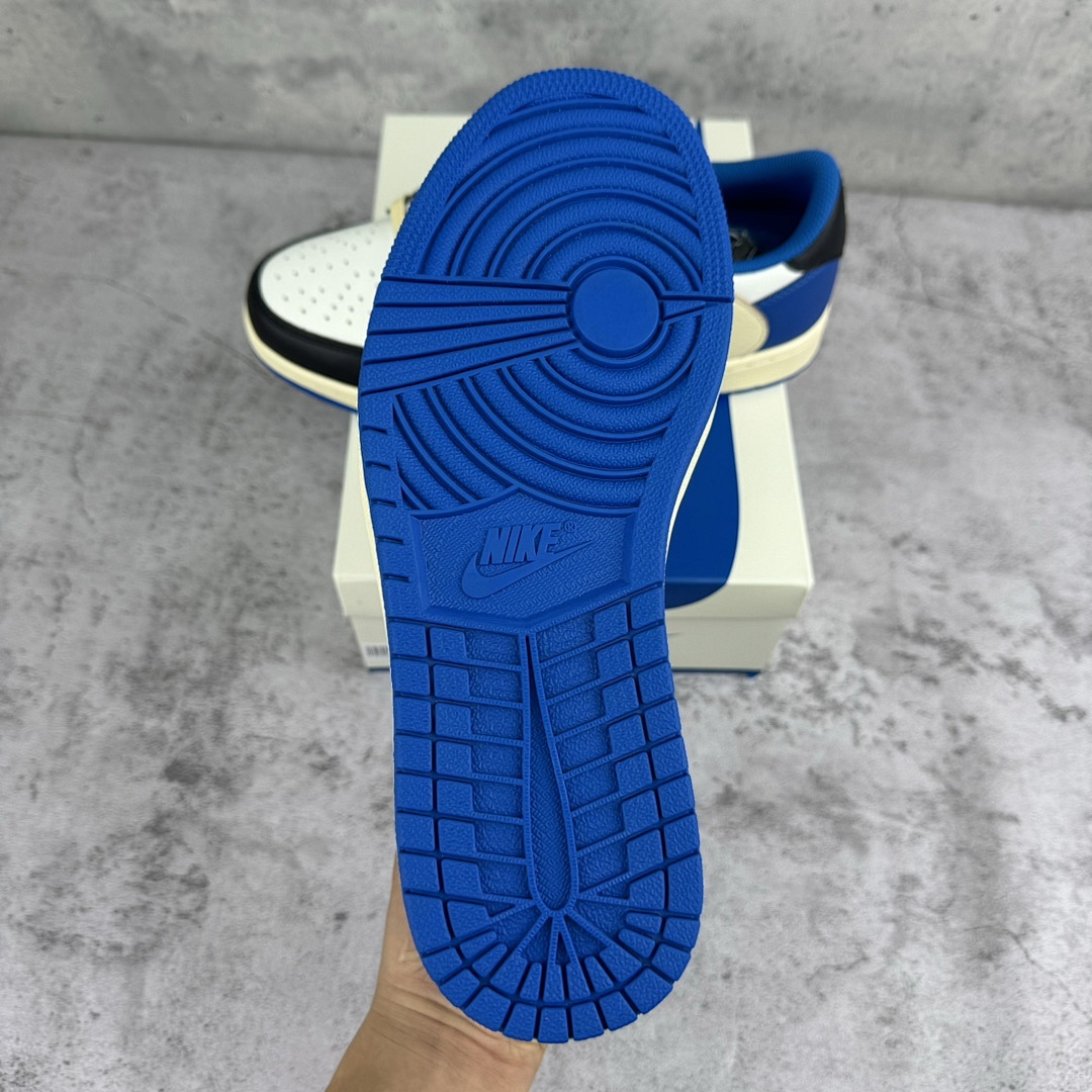 Chanel Jordan 1 Retro Low OG SP Fragment X Travis Scott - Image 6