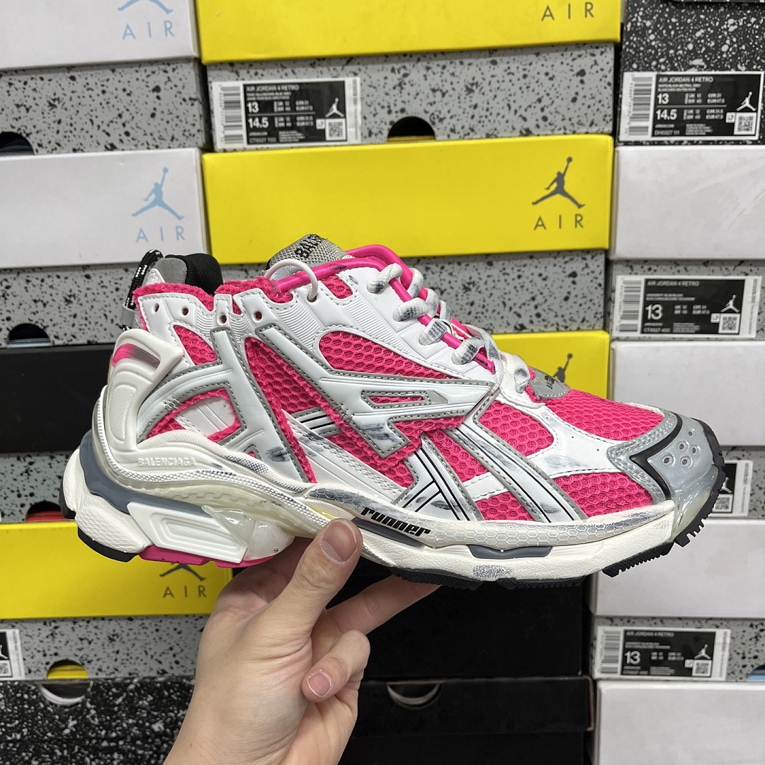 Balenciaga BLCG Runner 7.0 - Image 6