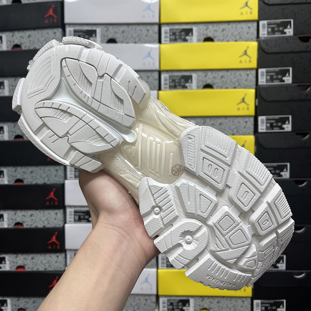 Balenciaga BLCG Runner 7.5 - Image 6