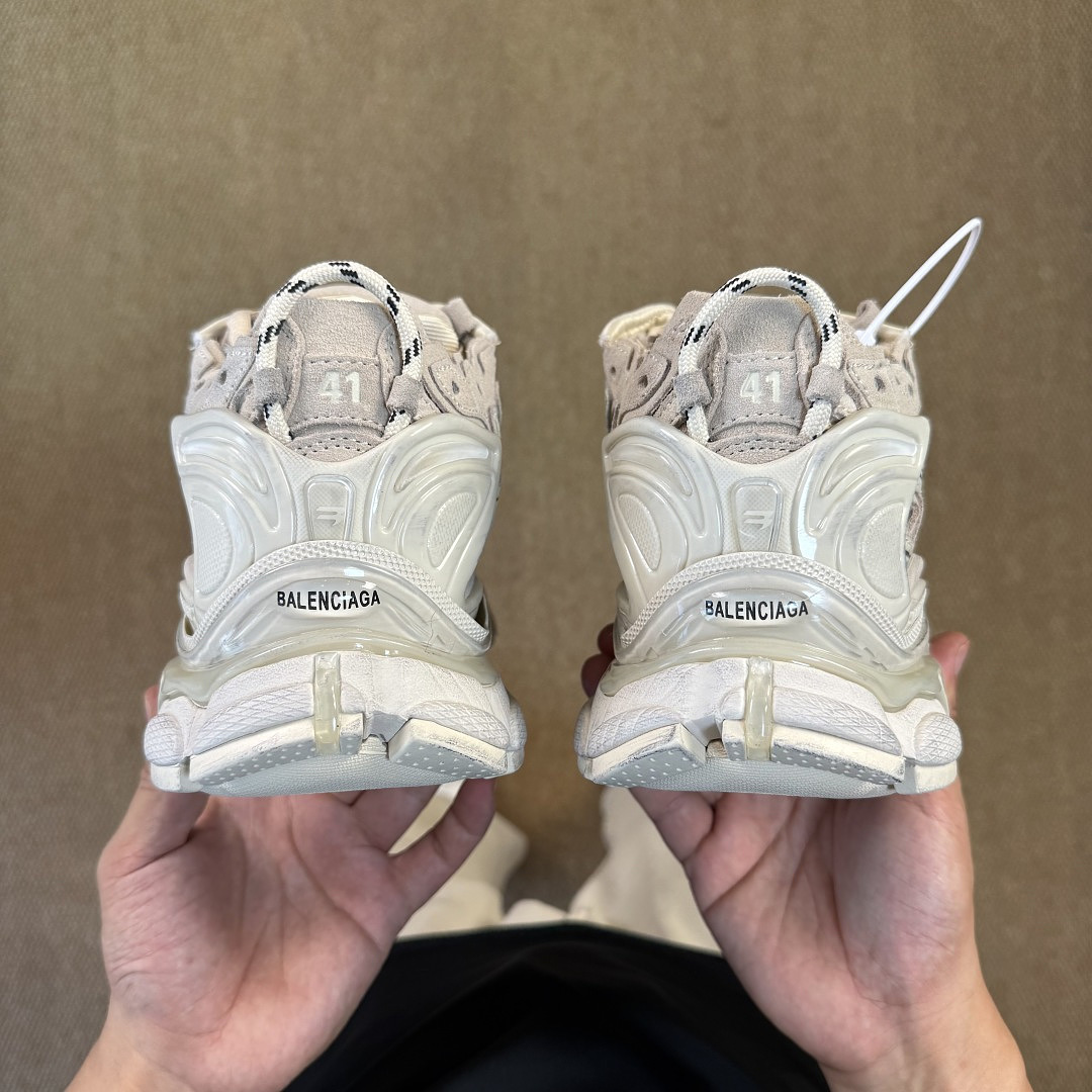 Balenciaga BLCG Runner 7.5 - Image 2
