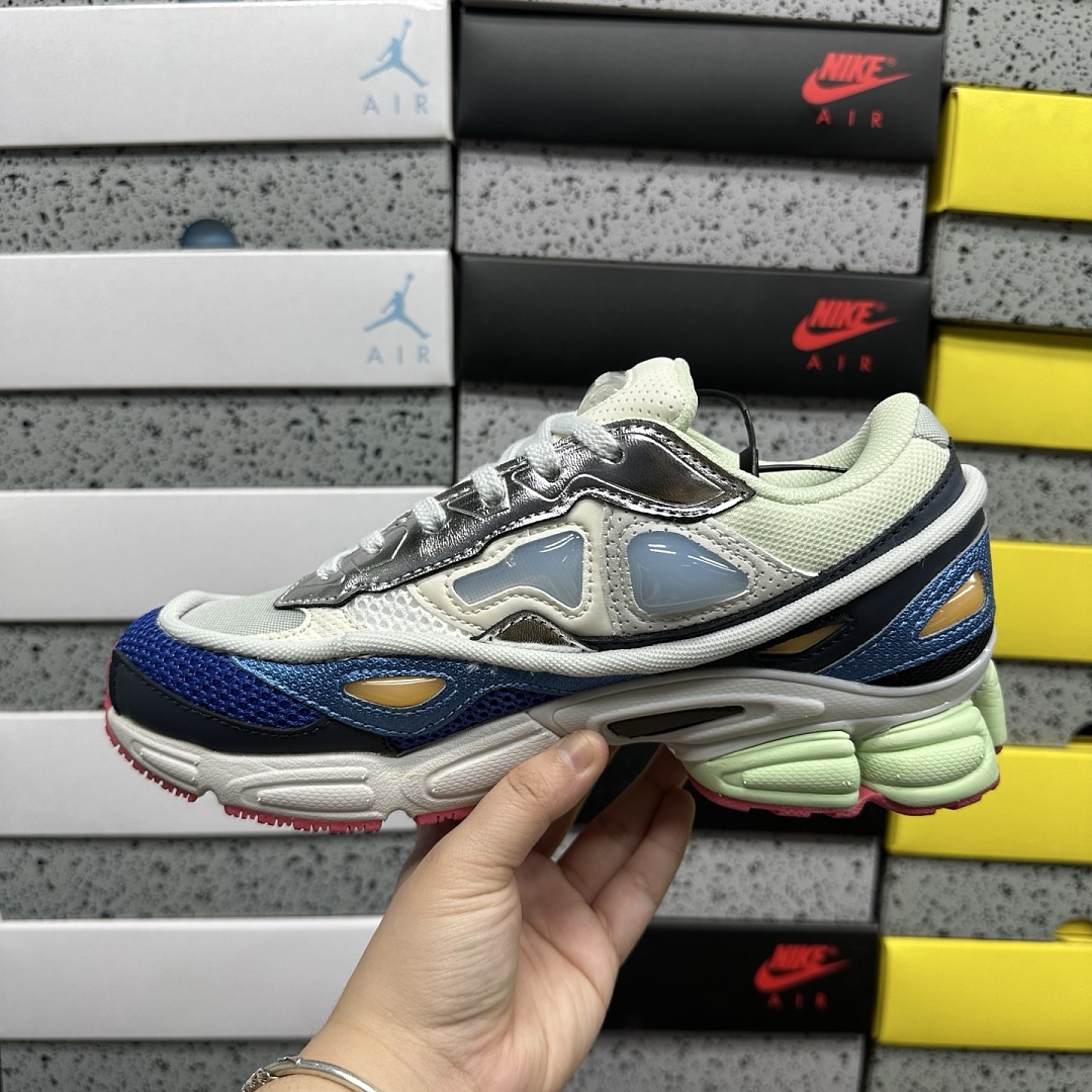 On Running Ozweego - Image 2
