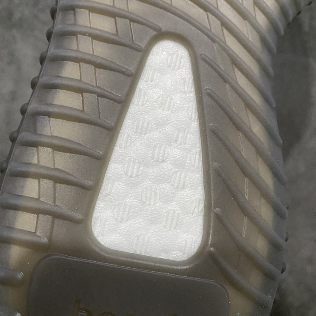 Adidas Yeezy 350 - Image 15