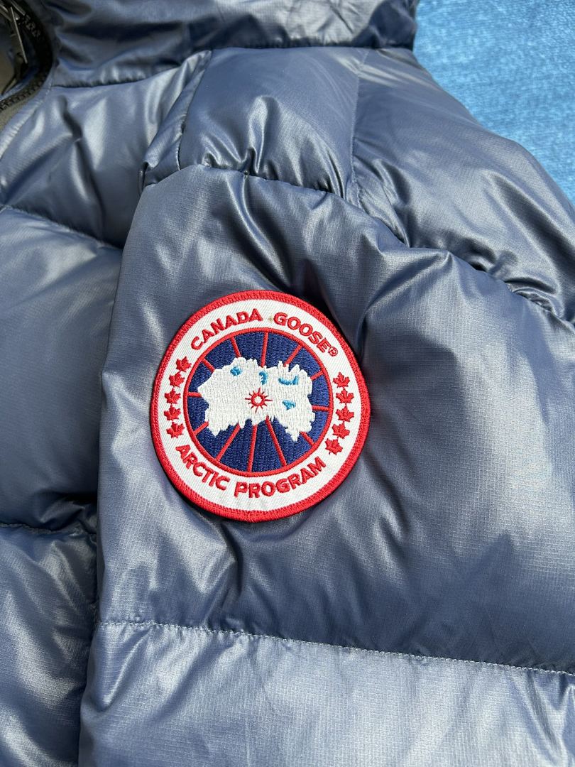 Canada Goose Crofton Puffer Jacket - Image 40
