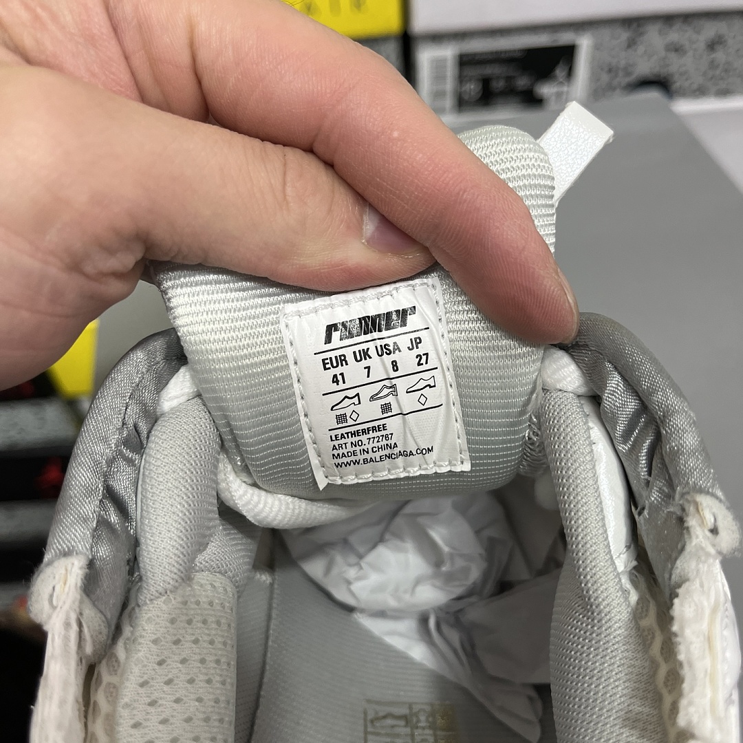 Balenciaga BLCG Runner 7.5 - Image 6