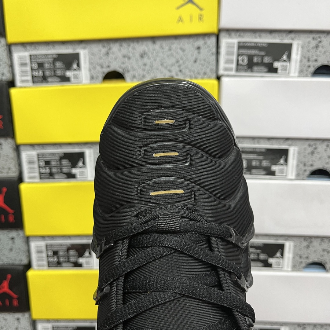 Nike Air VaporMax Plus - Image 8