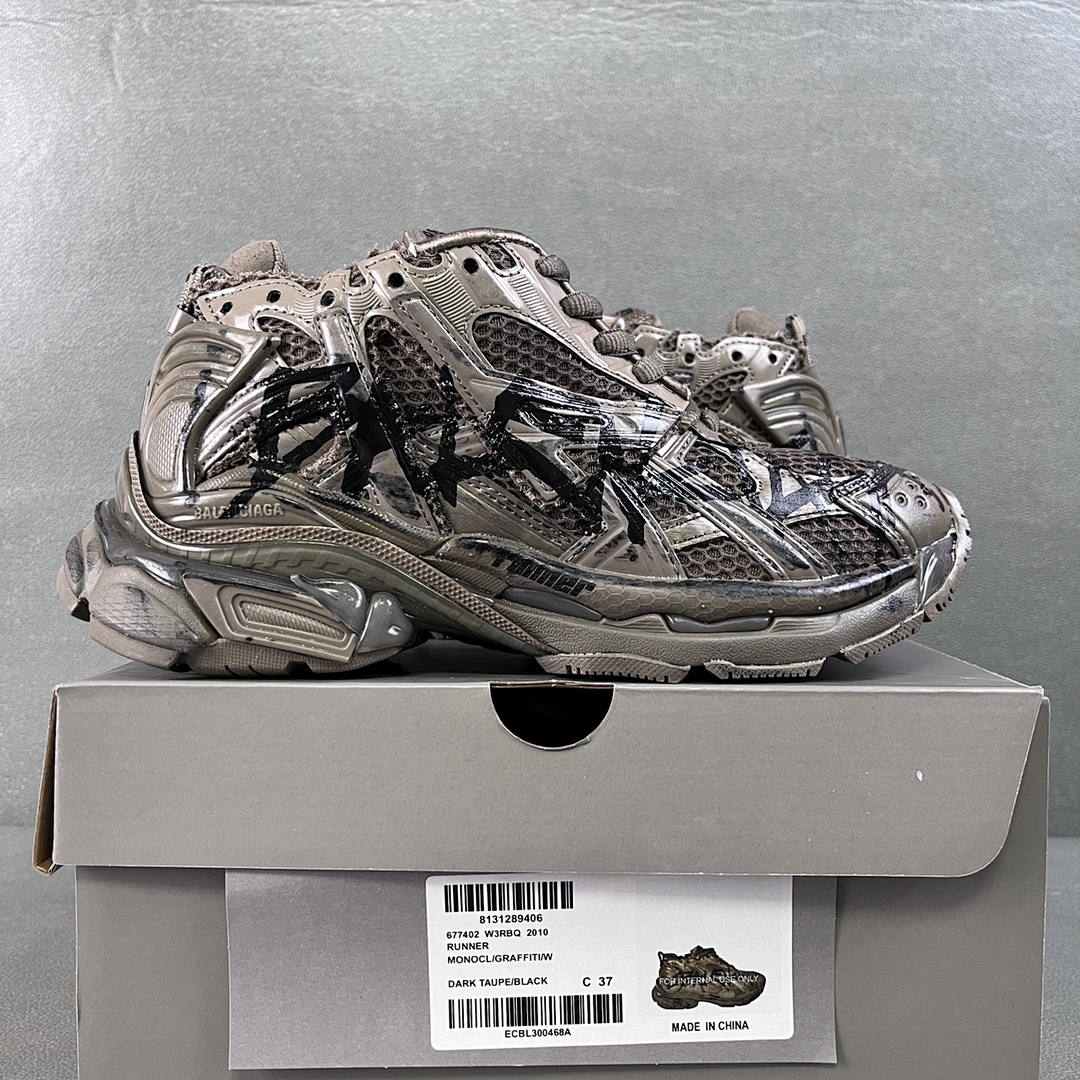 Balenciaga Runner - Image 21