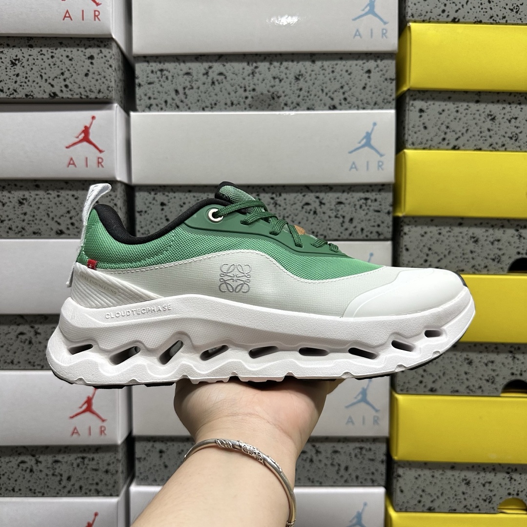 On Running Running Cloudtilt 2 LOEWE Green White 3WE10872908 - Image 2