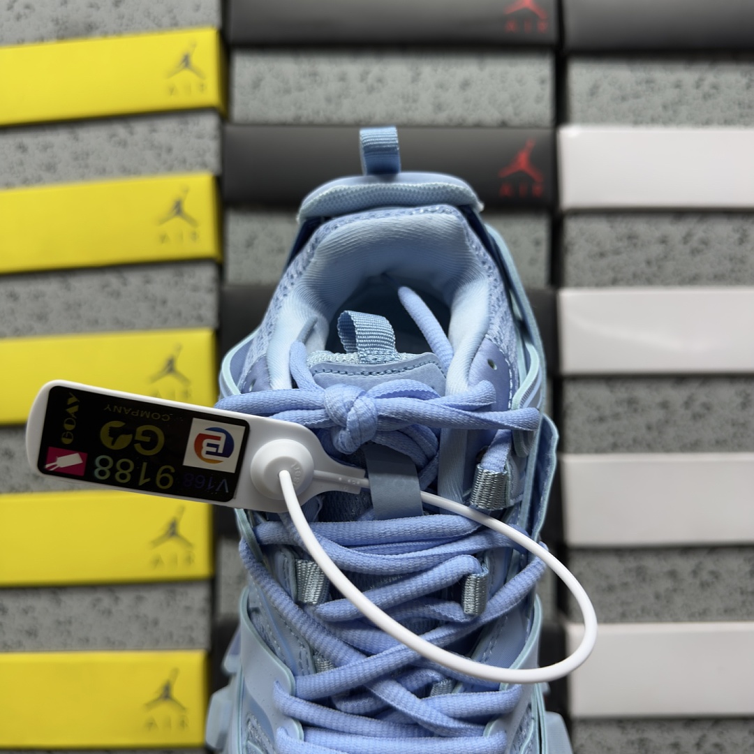 Balenciaga BLCG Track LED 3.0 (Blue) - Image 5