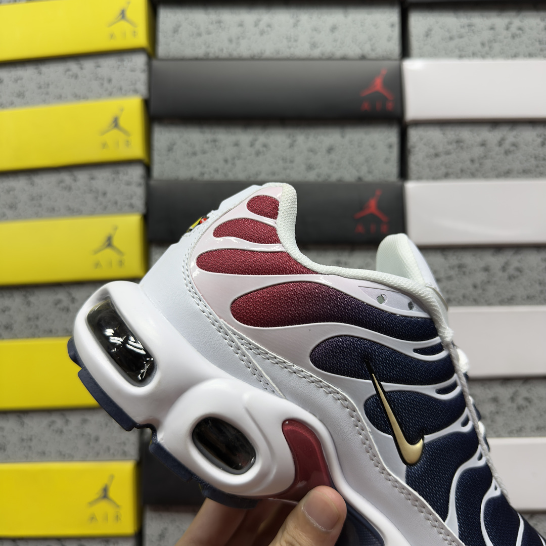 Nike Air Max Plus - Image 4