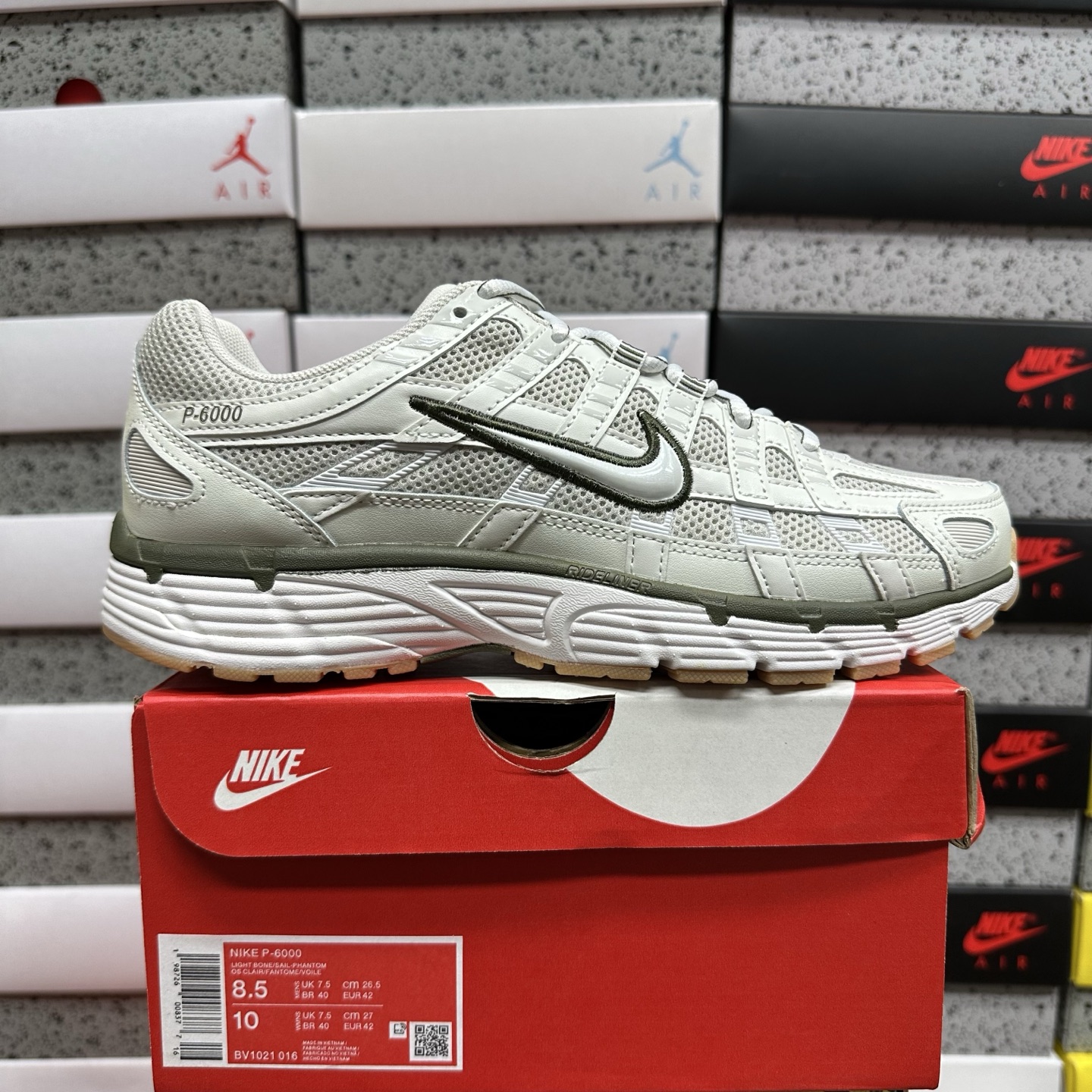 Nike P-6000 Light Bone Medium Olive Gum - Image 11
