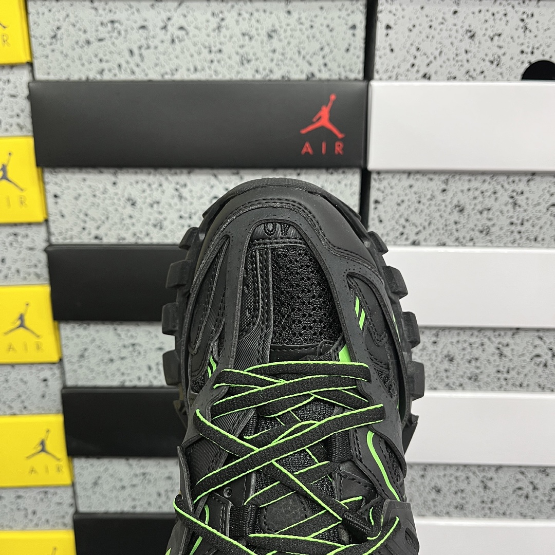 Balenciaga Track - Image 6