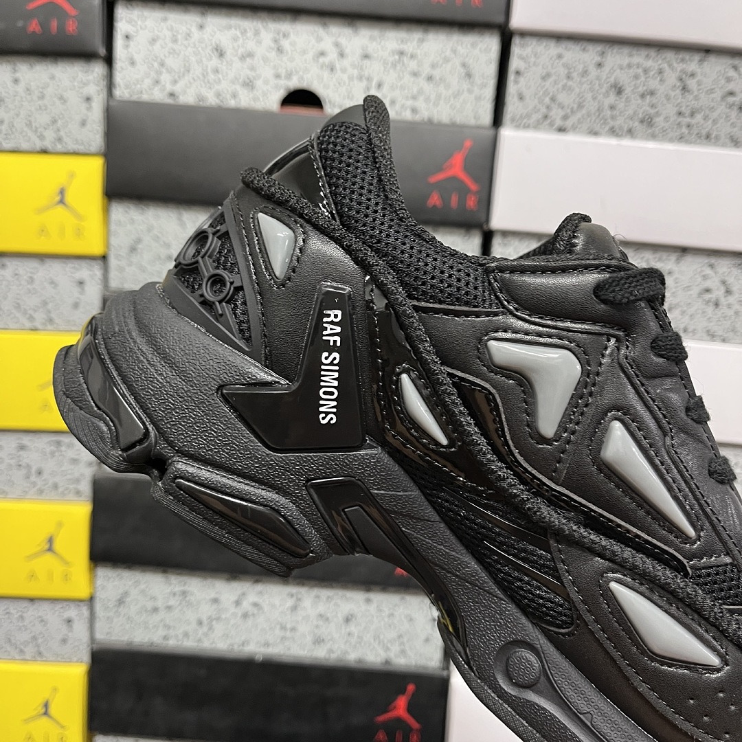 On Running Raf Simons Pharaxus - Image 9