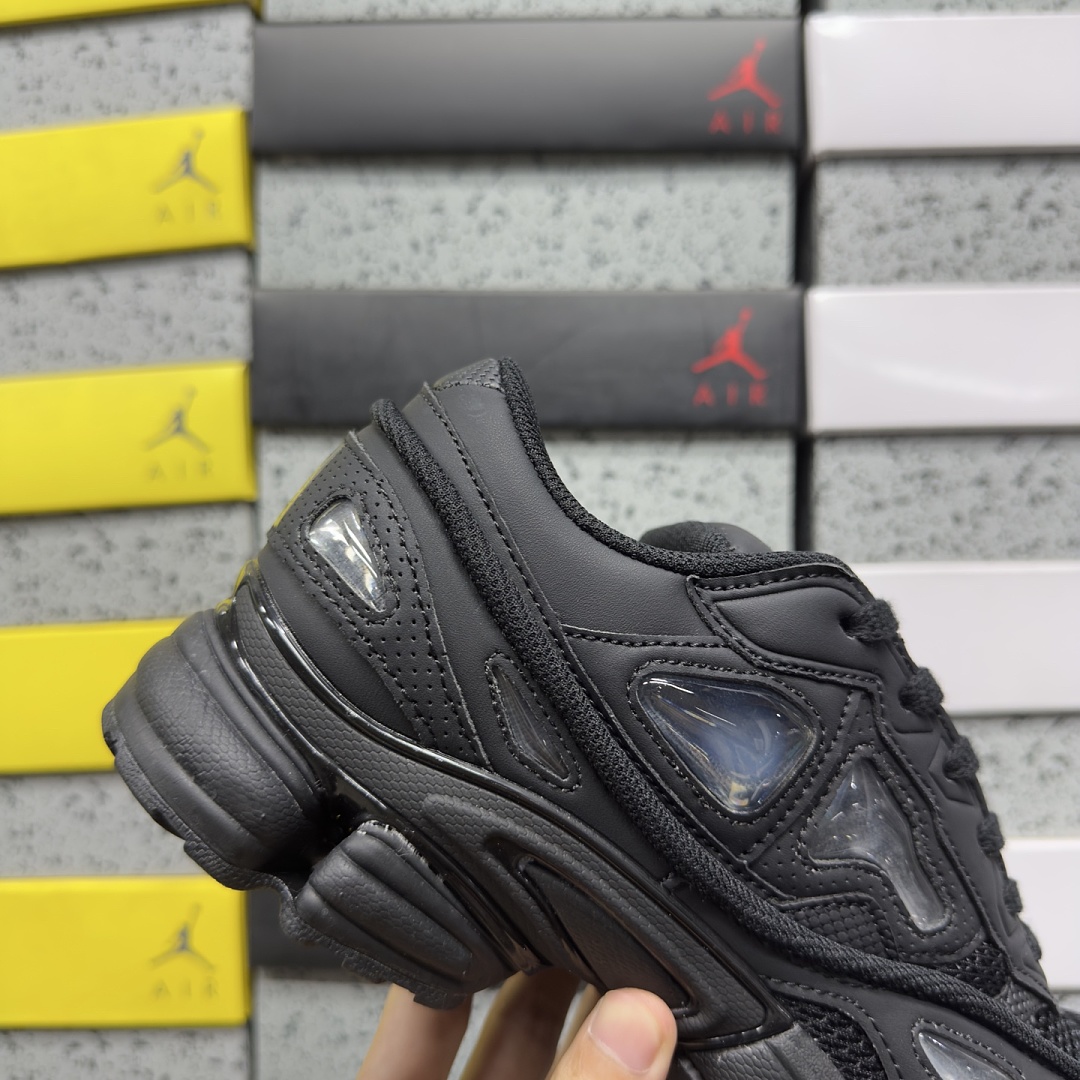 On Running Ozweego 3 Raf Simons - Image 2