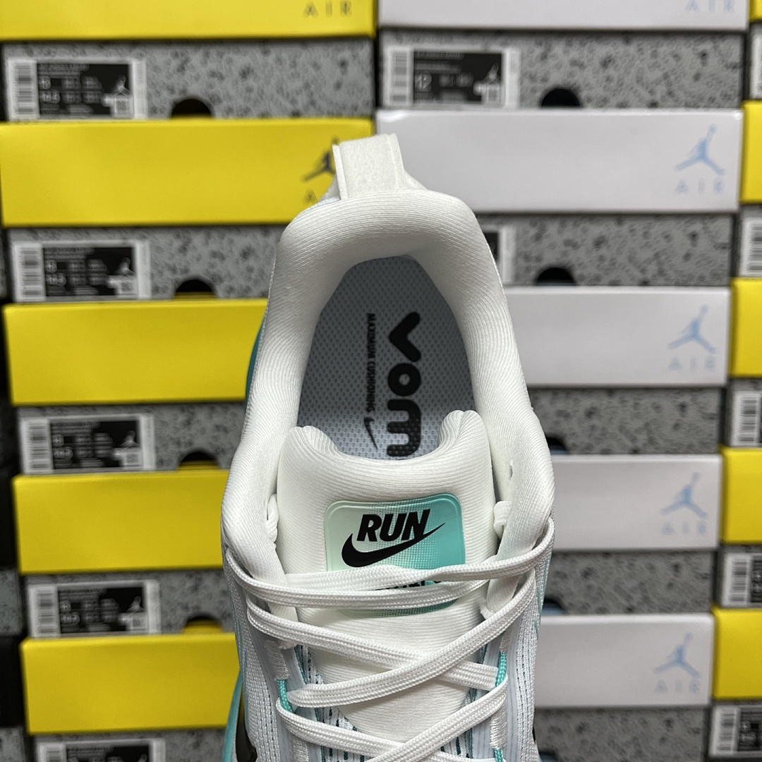 Nike Zoom Vomero - Image 6