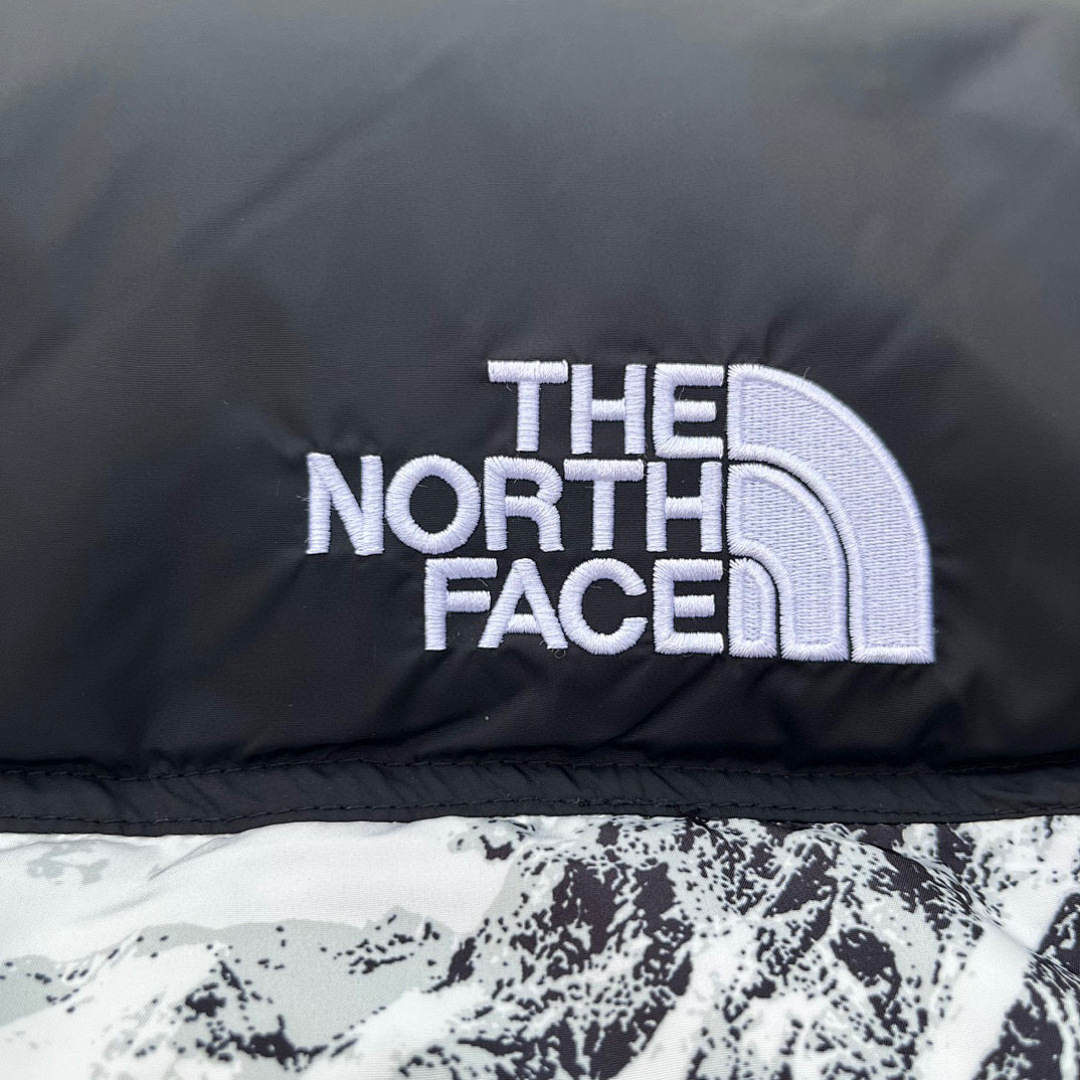 The North Face TNF 1996 Retro Nuptse 700 Fill Packable Jacket - Image 11