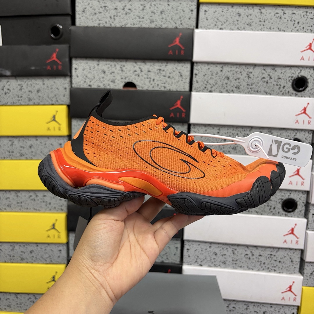 Balenciaga Anatomic Runner 5845 Orange Black 20.0 - Image 3