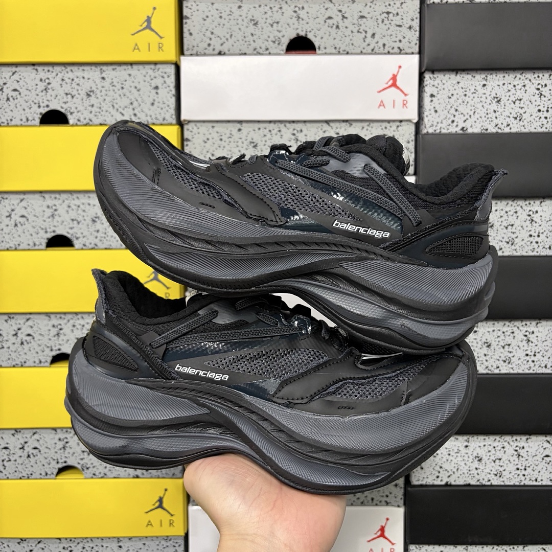 Balenciaga Jet 26 - Image 9