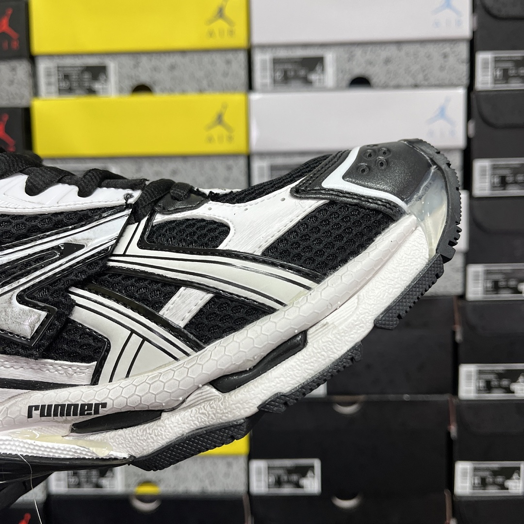 Balenciaga Runner/7.5 - Image 54