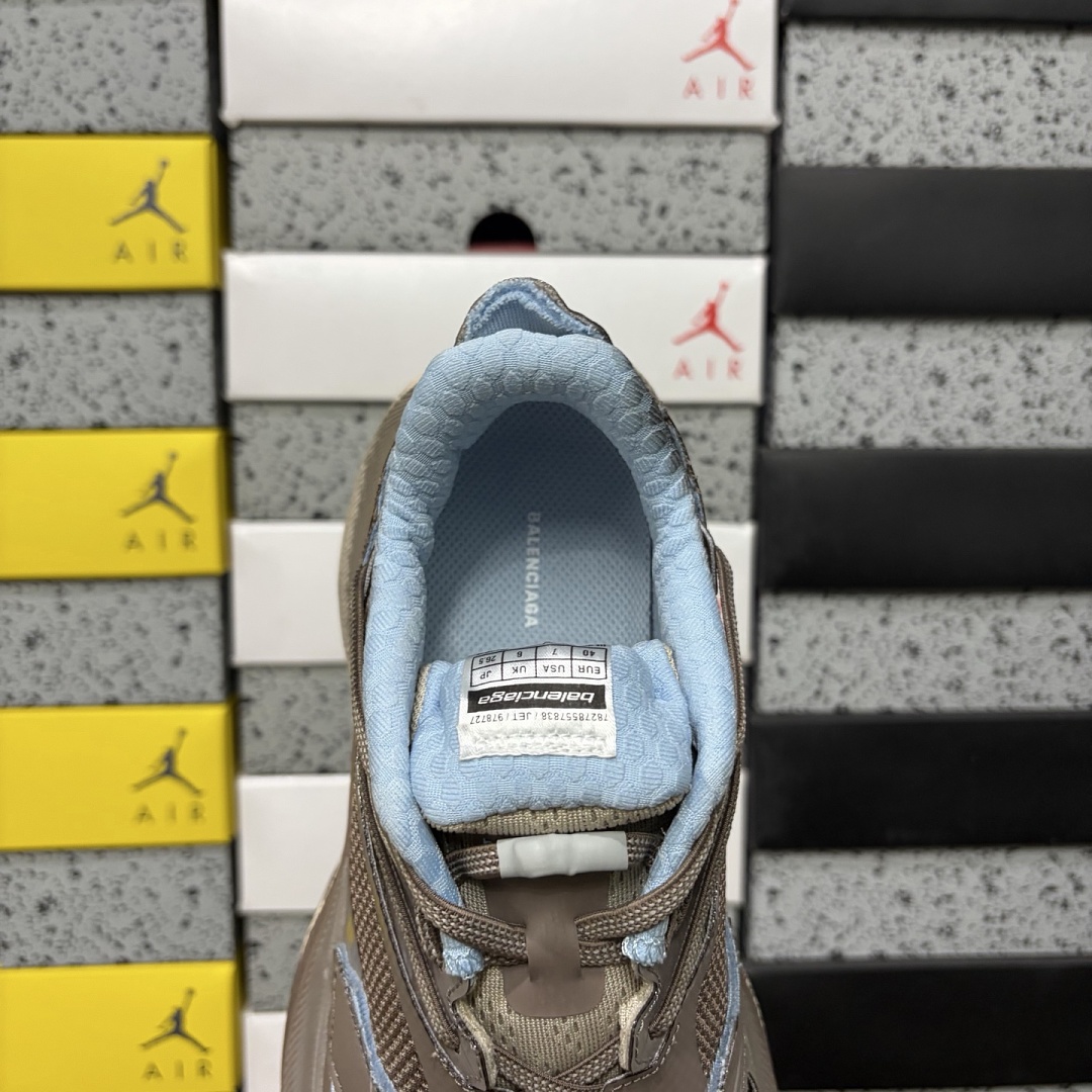 Balenciaga Jet 26 - Image 8