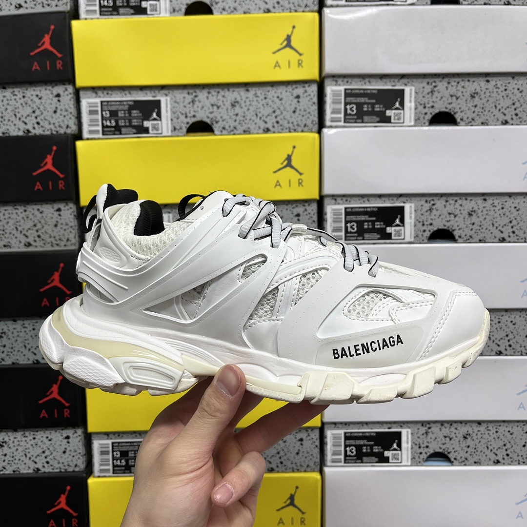Balenciaga BLCG Track 3.0 - Image 2