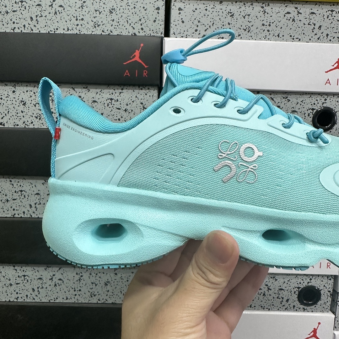 On Running Cloudsolo LOEWE Turquoise - Image 6
