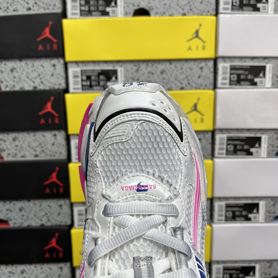 Balenciaga BLCG Runner 7.5 - Image 5