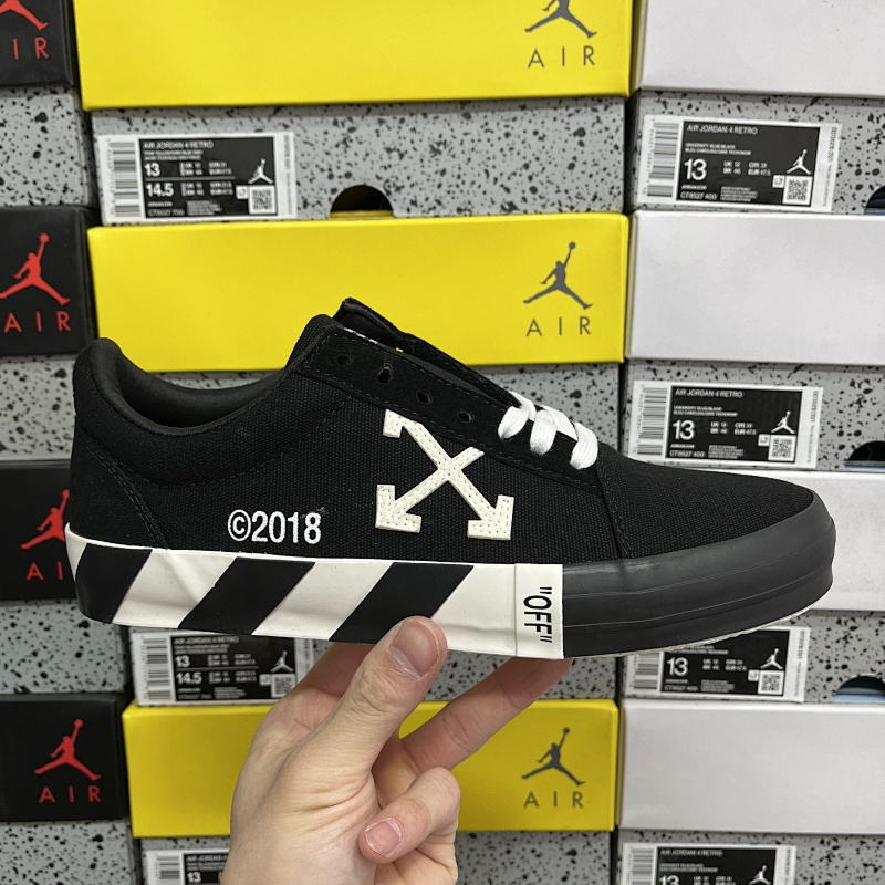 Off-White Abloh Vulc Low Top (Black)