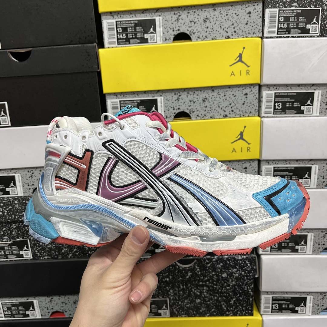 Balenciaga BLCG Runner 7.5 - Image 5