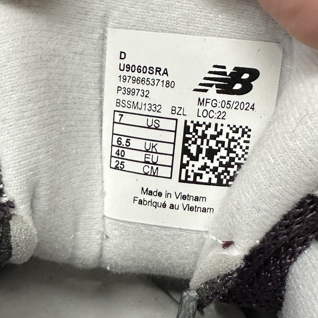 New Balance 9060 - Image 9