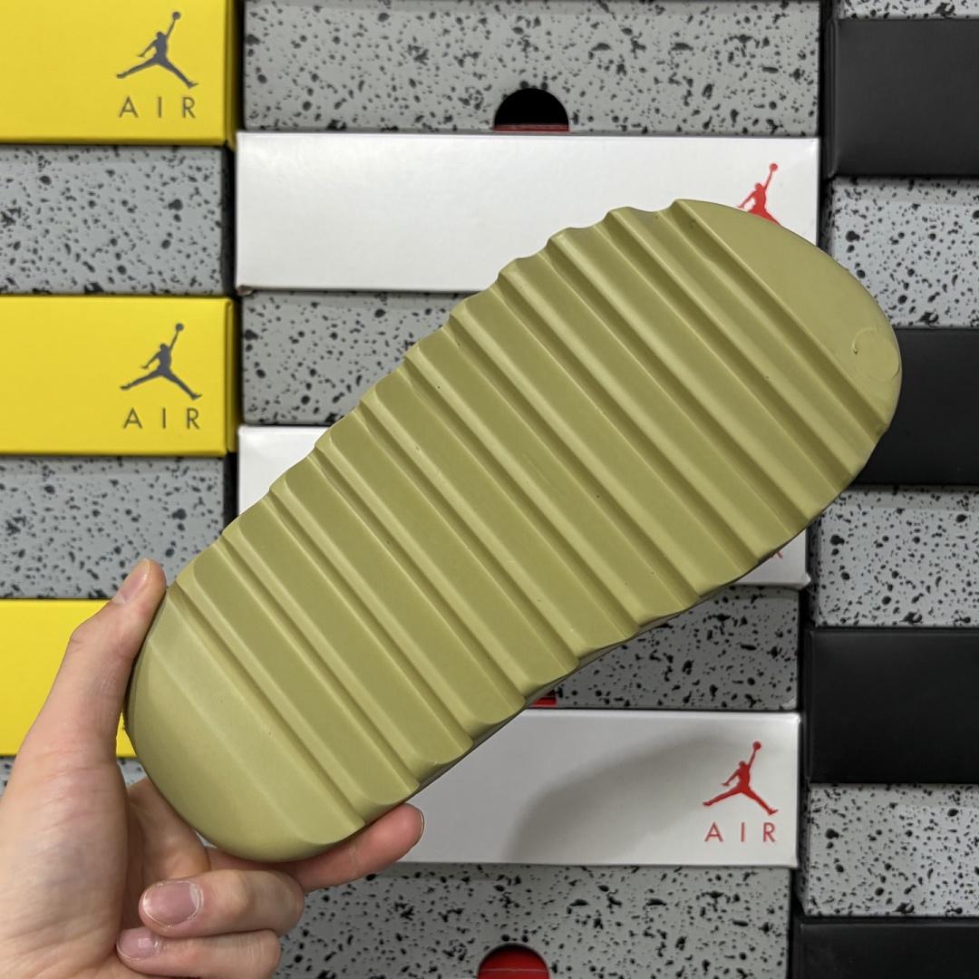 Adidas Yeezy Slide Resin - Image 8