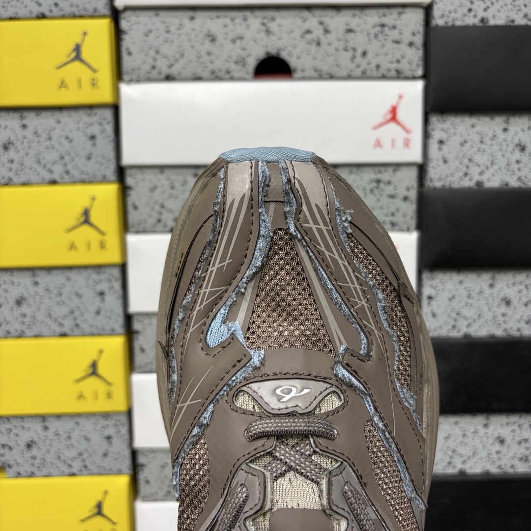 Balenciaga Jet 26 - Image 4