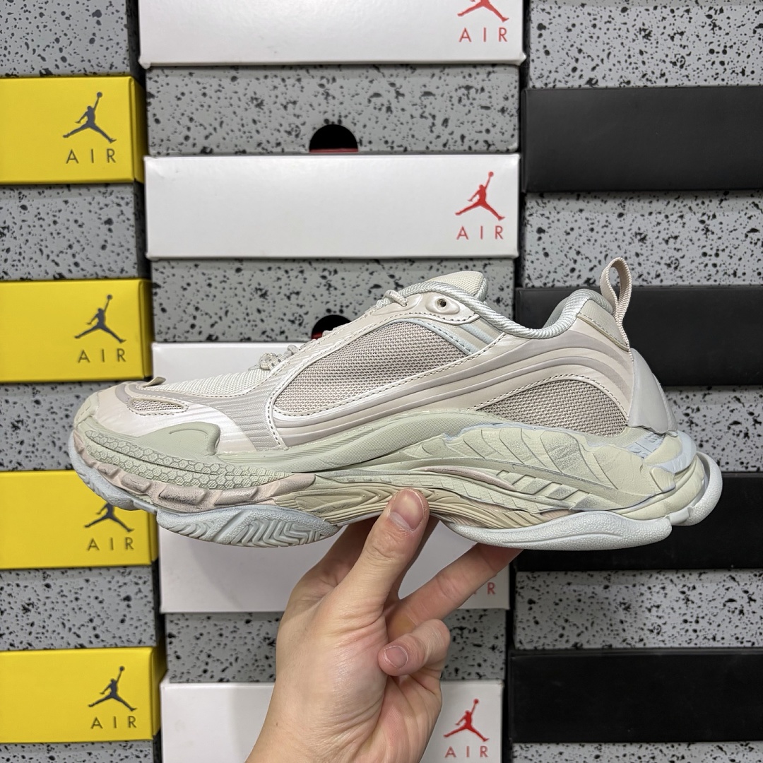 Balenciaga Triple S 2 - Image 8