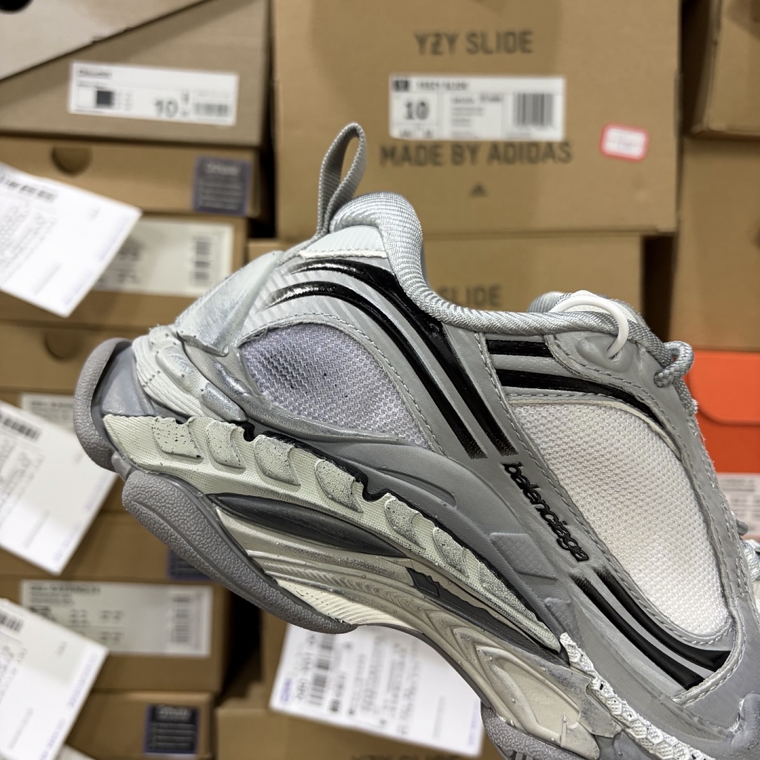 Balenciaga Triple S 2 - Image 10