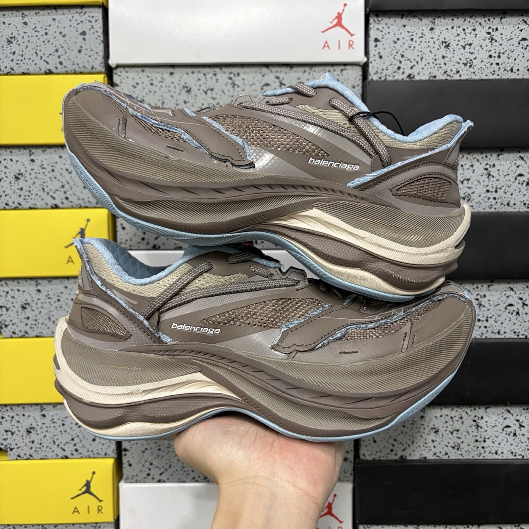 Balenciaga Jet 26 - Image 12
