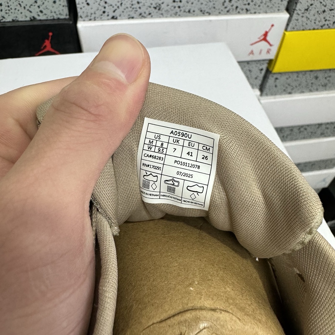 Alo Yoga Rnner A0590U_KHAKI - Image 7