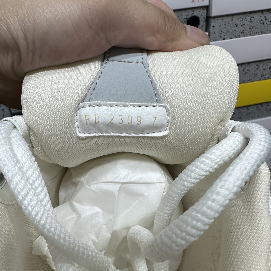 Louis Vuitton Skate Sneaker SK8 - Image 11