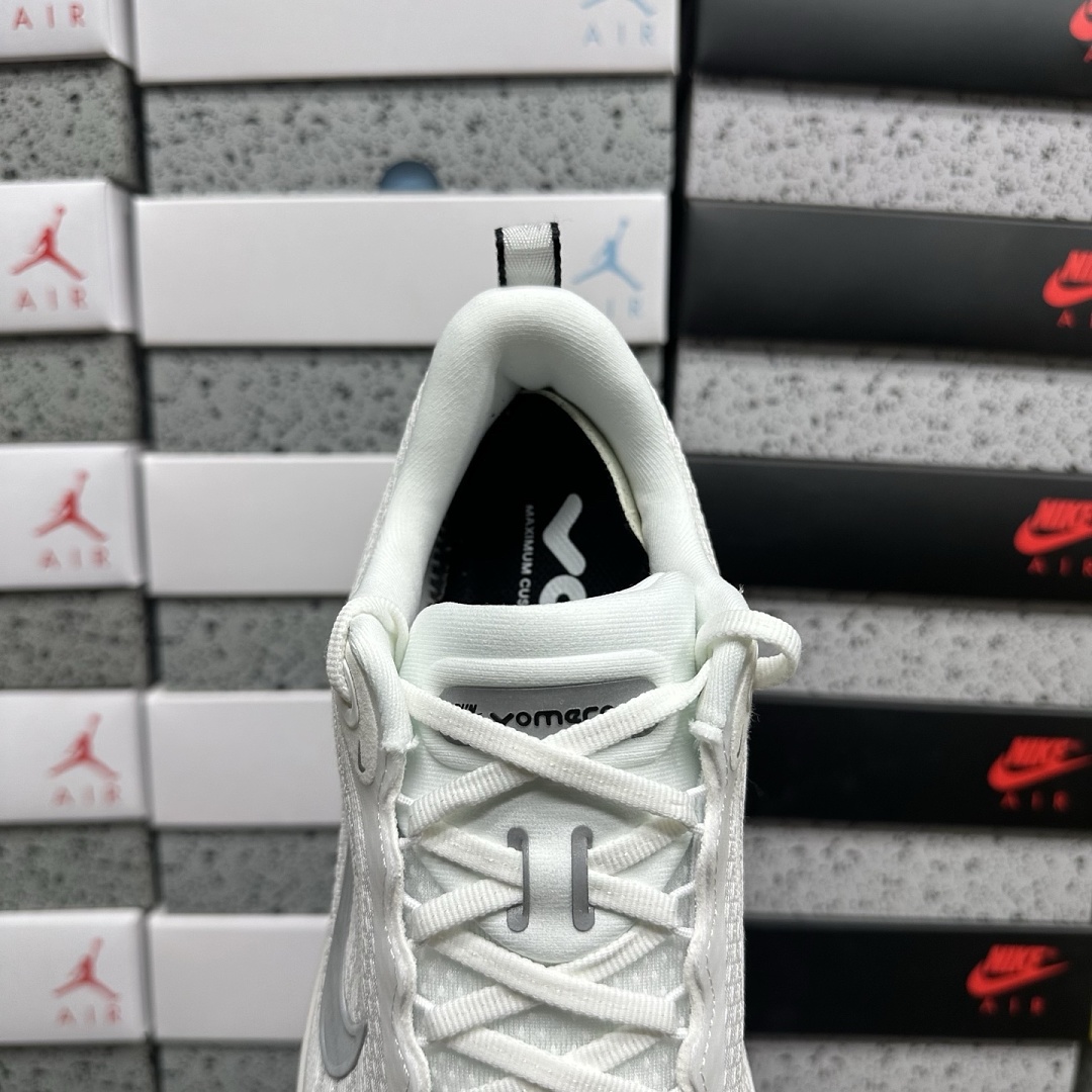 Nike Vomero Plus White Black Cool (Grey) - Image 9