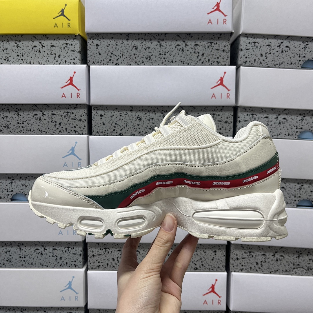 Nike Air Max 95 SP Undefeated (Sail) - Image 3