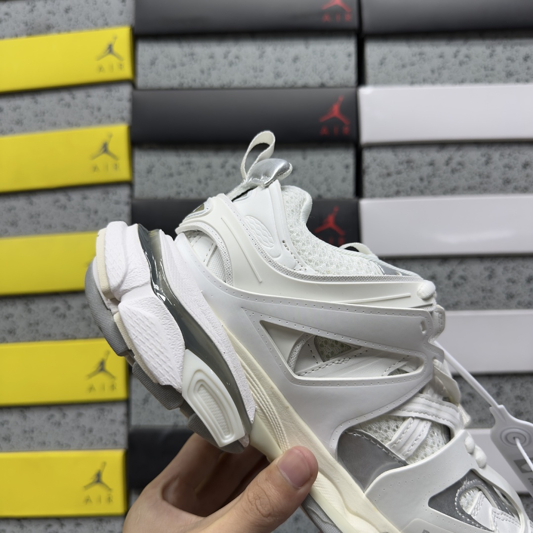 Balenciaga BLCG Track 9081 (White) - Image 5