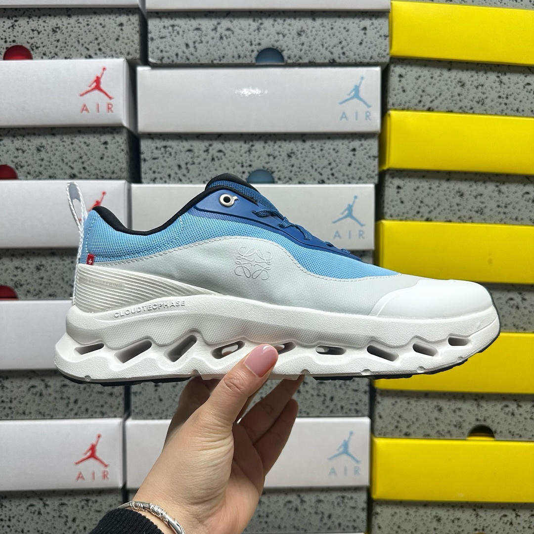 On Running Cloudtilt 2 LOEWE (Blue White) - Image 3
