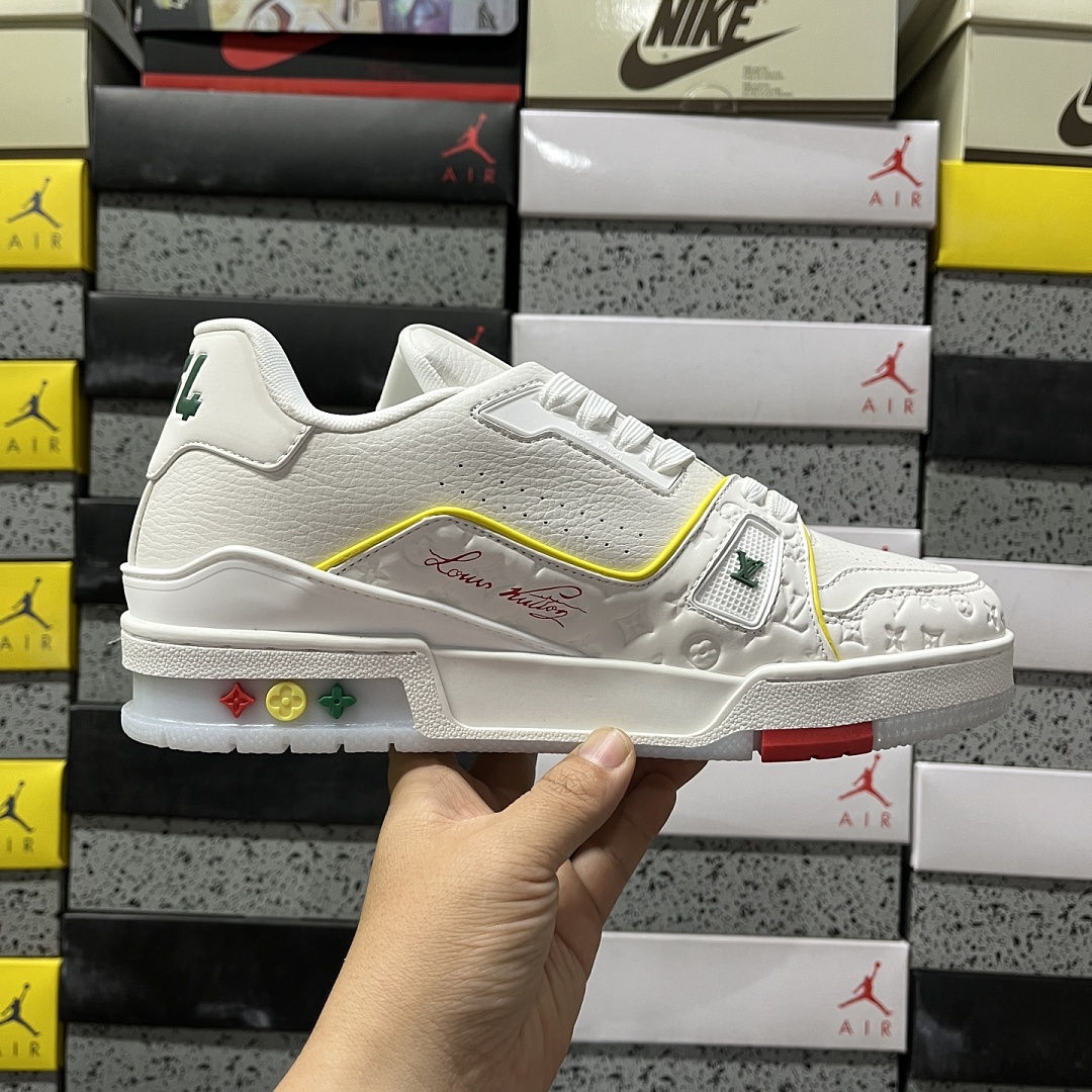 Louis Vuitton Trainer V2-09 - Image 6