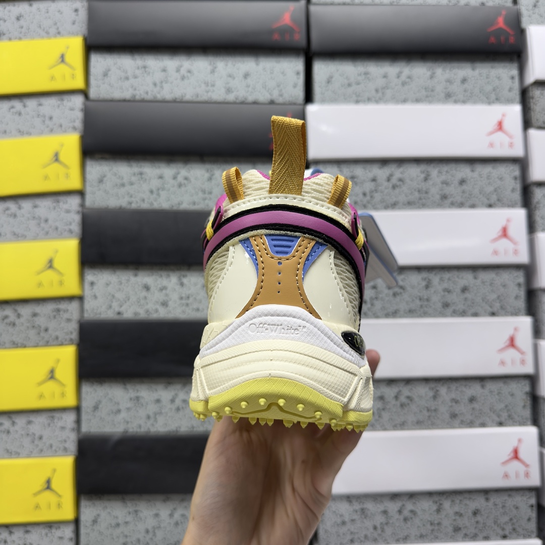 Off-White Be Right Back - Image 7