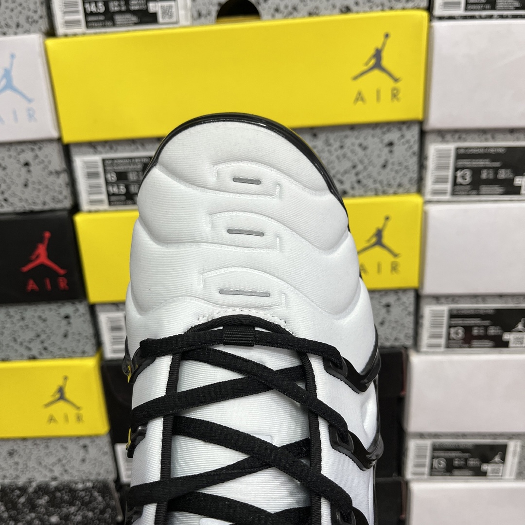 Nike Air VaporMax Plus Black Volt - Image 8