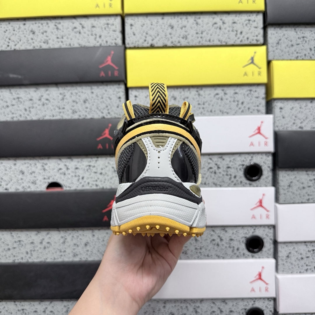 Off-White Be Right Back - Image 6