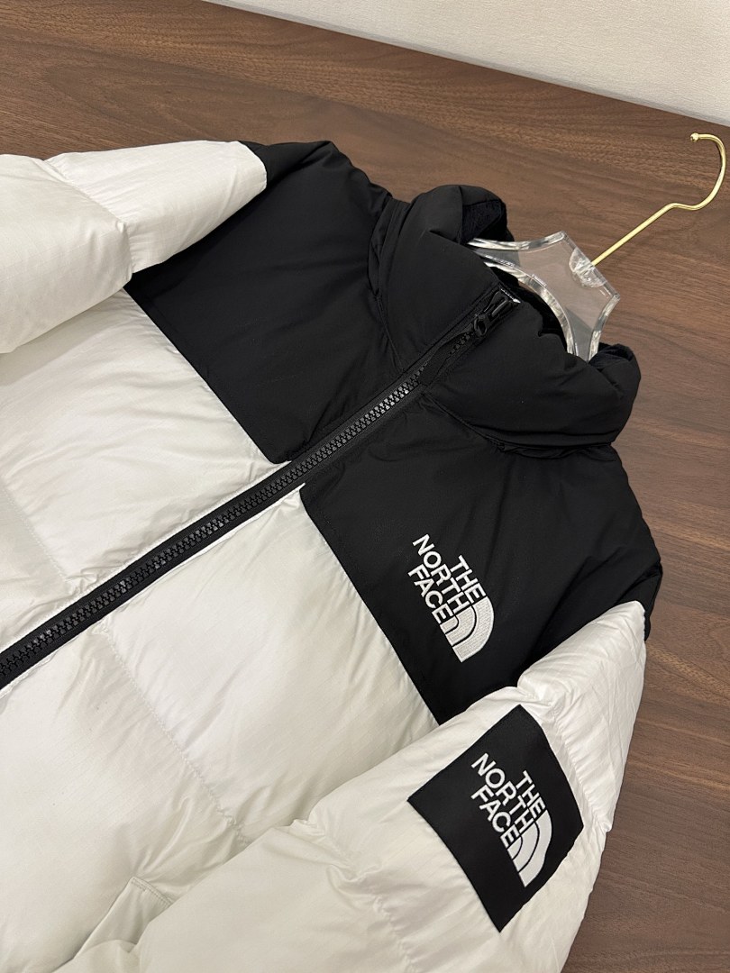 Chanel The North Face White Label Novelty Nuptse Down Jacket (Asia Sizing) - Image 34