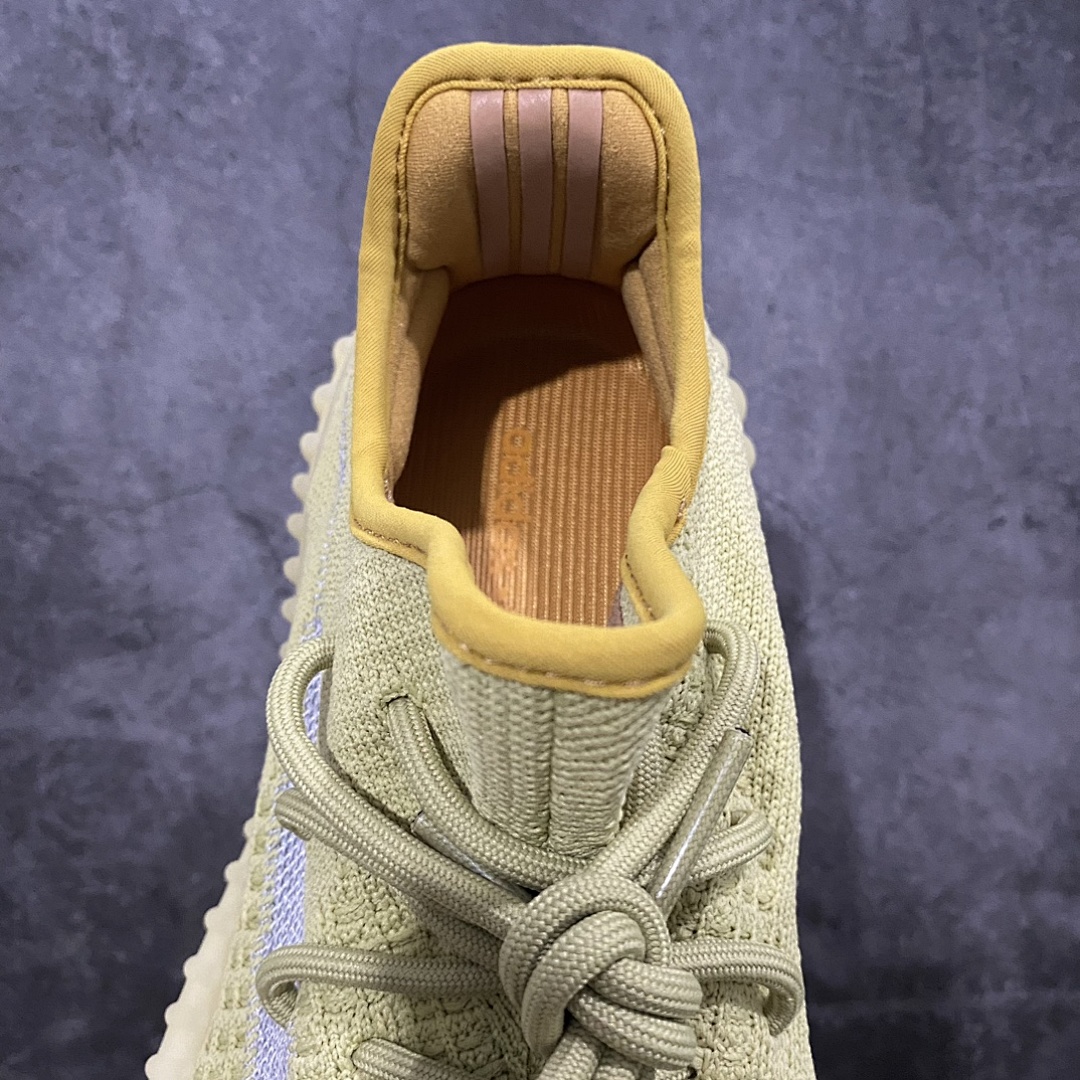 Adidas Yeezy 350 Swamp Translucent Starry - Image 3